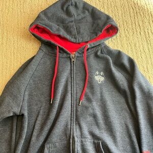 Connecticut zip hoodie